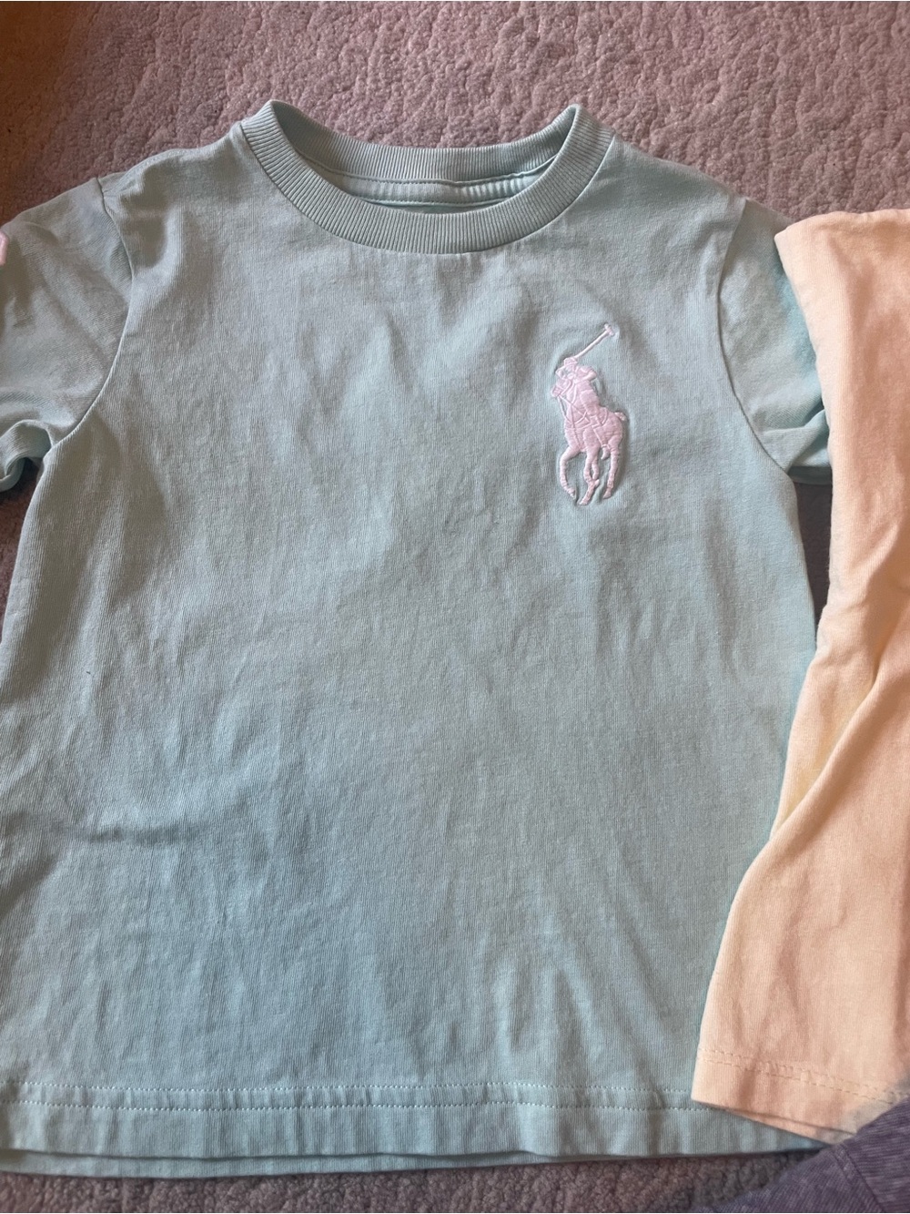 T shirts bundle - Picture 2 of 8
